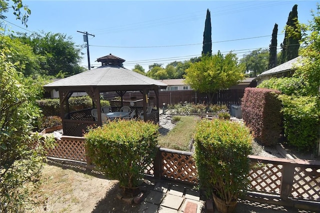 565 N Laurel Ave, Upland, CA 91786 - view of yard with a gazebo