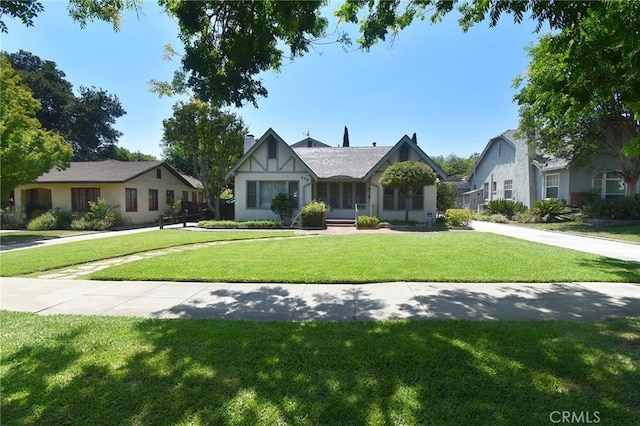 565 N Laurel Ave, Upland, CA 91786 - english style home with a front yard