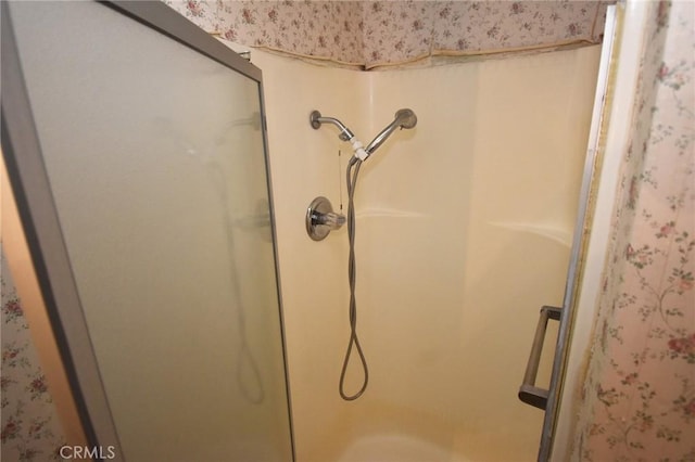 565 N Laurel Ave, Upland, CA 91786 - bathroom with a shower stall