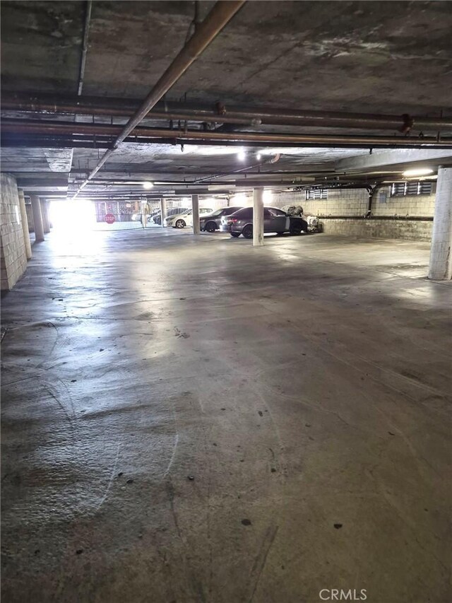 13325 Kornblum Ave, Hawthorne, CA 90250 - view of parking garage