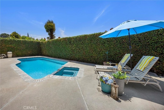 3112 N Hearthside St, Orange, CA 92865 - view of swimming pool with a patio area, a pool with connected hot tub, and a fenced backyard