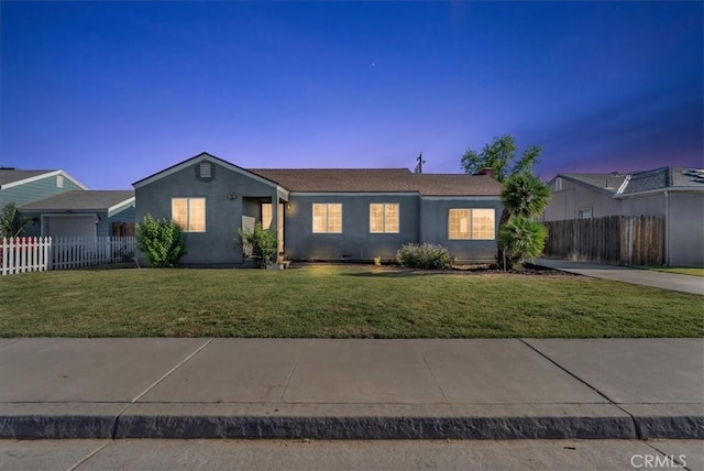 816 Washington St, Hanford, CA 93230 - photo 1