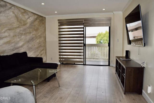 10149 Commerce Ave Unit 2, Tujunga, CA 91042 - living room featuring light wood-type flooring, crown molding, and recessed lighting