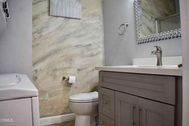 10149 Commerce Ave Unit 2, Tujunga, CA 91042 - bathroom featuring vanity and a shower