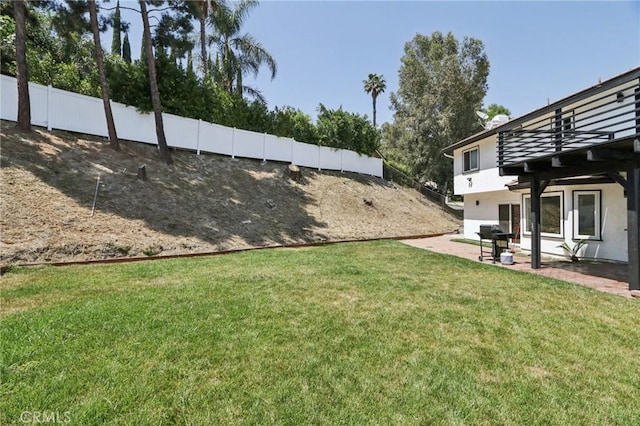 11911 Louise Ave, Granada Hills, CA 91344 - view of yard with a patio