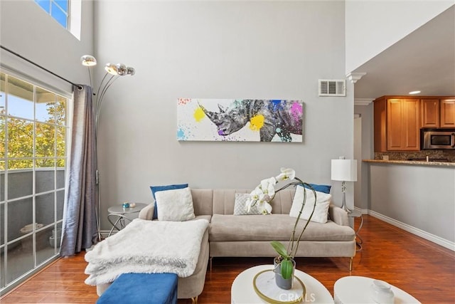 4211 Arch Dr Unit 201, Studio City, CA 91604 - living area featuring wood finished floors and a towering ceiling