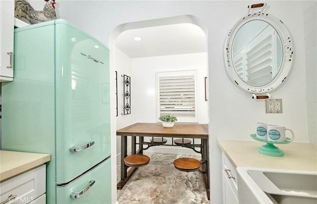 728 Euclid St, Santa Monica, CA 90402 - hall with a sink