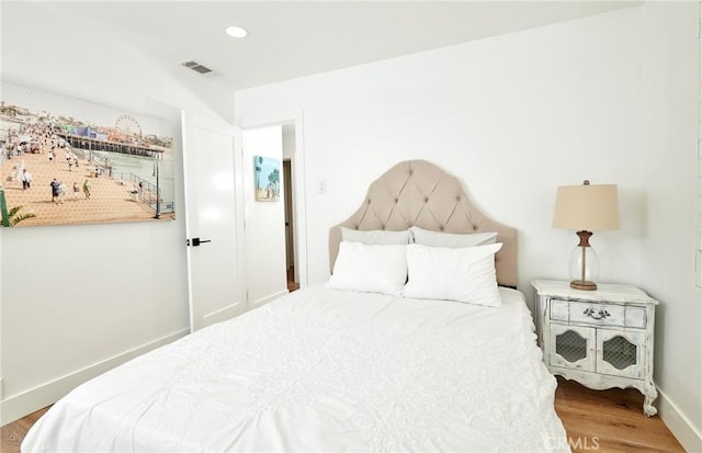 728 Euclid St, Santa Monica, CA 90402 - bedroom with wood finished floors and recessed lighting