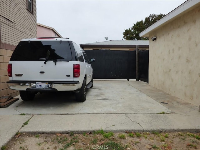630 W Santa Cruz St, San Pedro, CA 90731 - view of parking