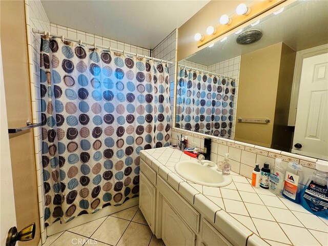 132 Sequoia Dr, Bakersfield, CA 93308