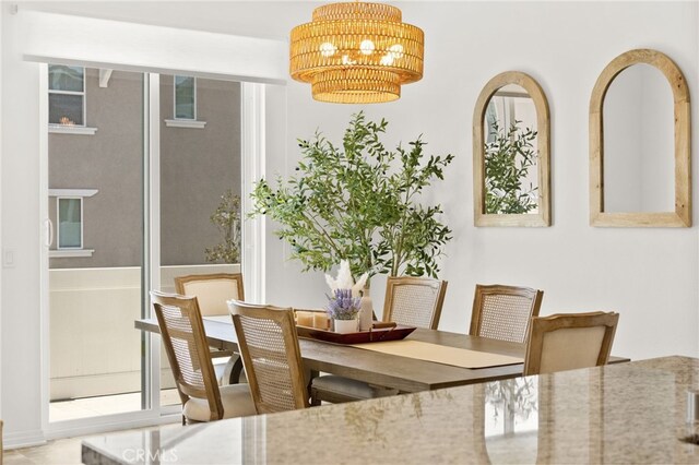 36351 Elizabeth Ln Unit 8105, Wildomar, CA 92595 - dining area featuring a chandelier