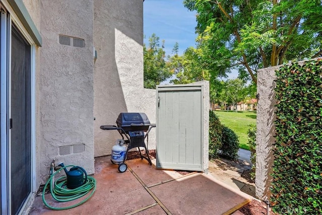 11 Exeter, Irvine, CA 92612 - view of patio / terrace featuring grilling area