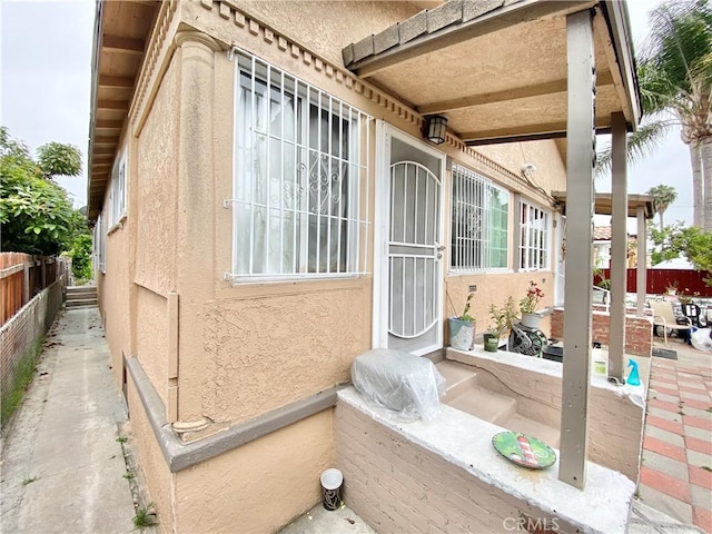 218 E 60th St, Los Angeles, CA 90003 - view of patio