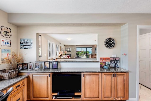 3811 E Livingston Dr Unit 1, Long Beach, CA 90803 - bar area with light tile patterned floors