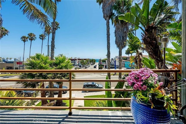 3811 E Livingston Dr Unit 1, Long Beach, CA 90803 - view of balcony