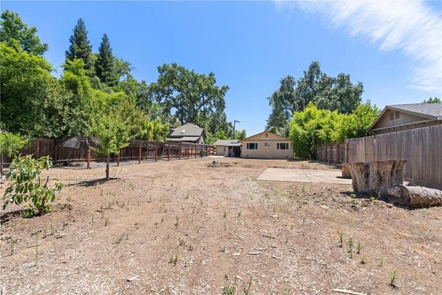 1220 Bidwell Ave, Chico, CA 95926 - view of yard
