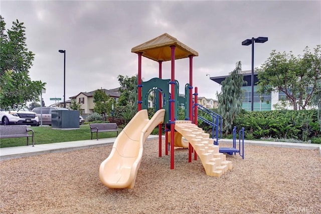 12039 Stanley Park Ct, Hawthorne, CA 90250 - view of community jungle gym