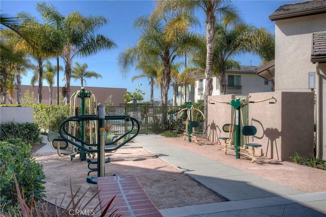 12039 Stanley Park Ct, Hawthorne, CA 90250 - view of patio / terrace