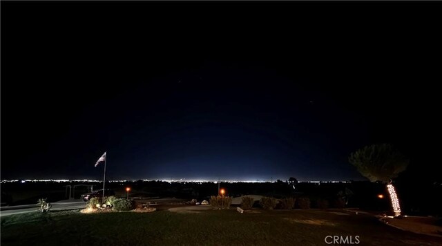 8686 Capelin Rd, Phelan, CA 92371 - photo 4