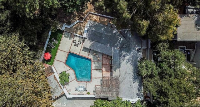 3183 N Laurel Canyon Blvd, Studio City, CA 91604 - view of subject property featuring a pool