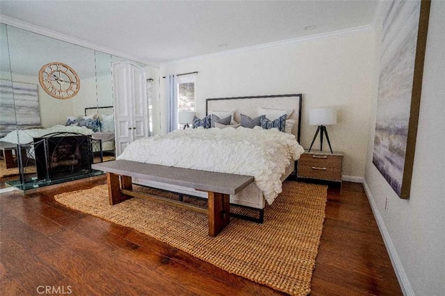 3183 N Laurel Canyon Blvd, Studio City, CA 91604 - bedroom featuring wood finished floors and crown molding