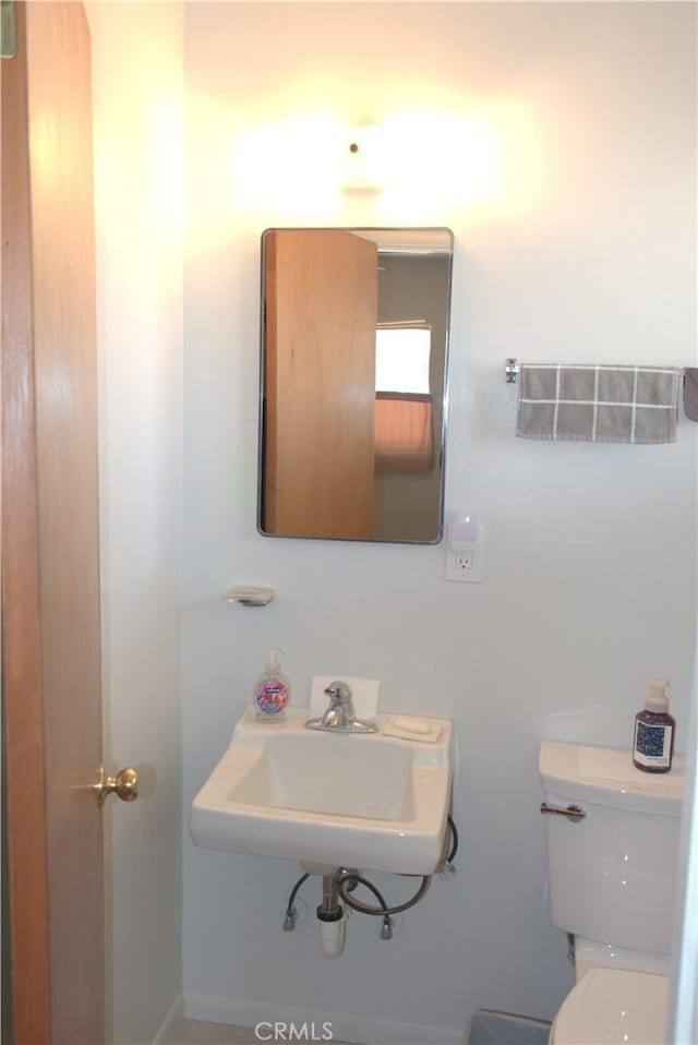 1522 E Broadway, Anaheim, CA 92805 - bathroom with toilet and a sink