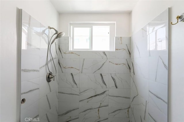 343 Concord St, Glendale, CA 91203 - full bath with a tile shower