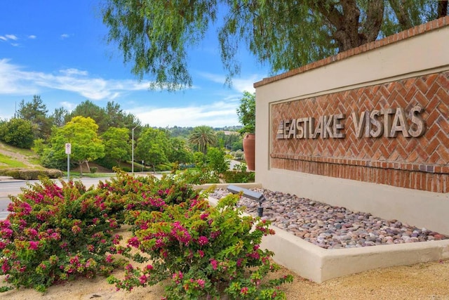2755 Castlehill Rd Unit 1, Chula Vista, CA 91915 - view of community sign