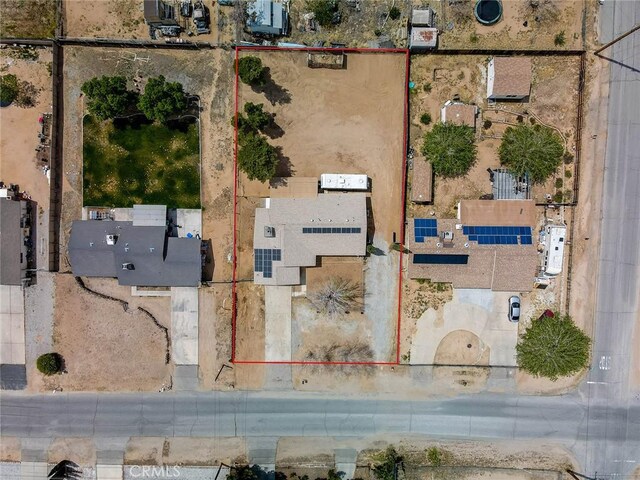 9018 Buckthorn Ave, Hesperia, CA 92345 - aerial view of property and surrounding area with property boundaries highlighted