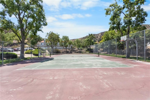 31319 The Old Rd Unit A, Castaic, CA 91384 - view of tennis court