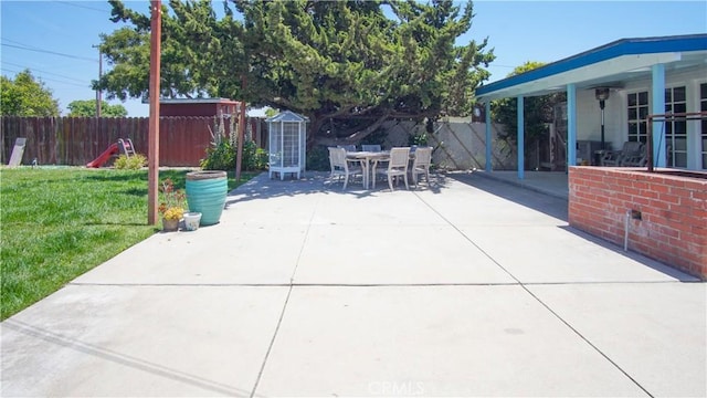 412 N Mallagh St, Nipomo, CA 93444 - fenced backyard with a patio and outdoor dining area