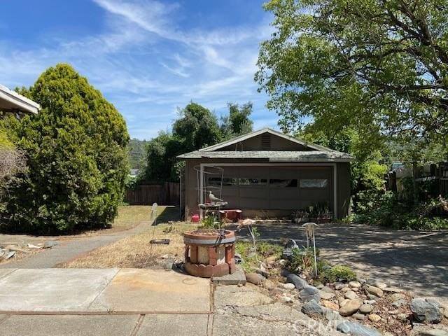 7 Westwood Way, Oroville, CA 95966 - view of detached garage