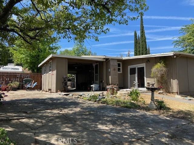 7 Westwood Way, Oroville, CA 95966 - view of front of house with driveway