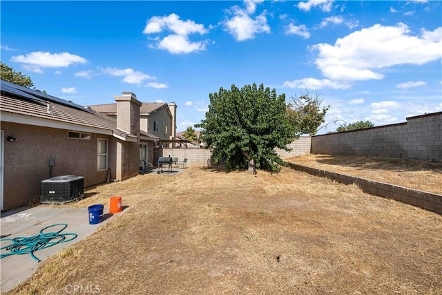 3038 Kaylyn St, Lancaster, CA 93535 - fenced backyard featuring a patio