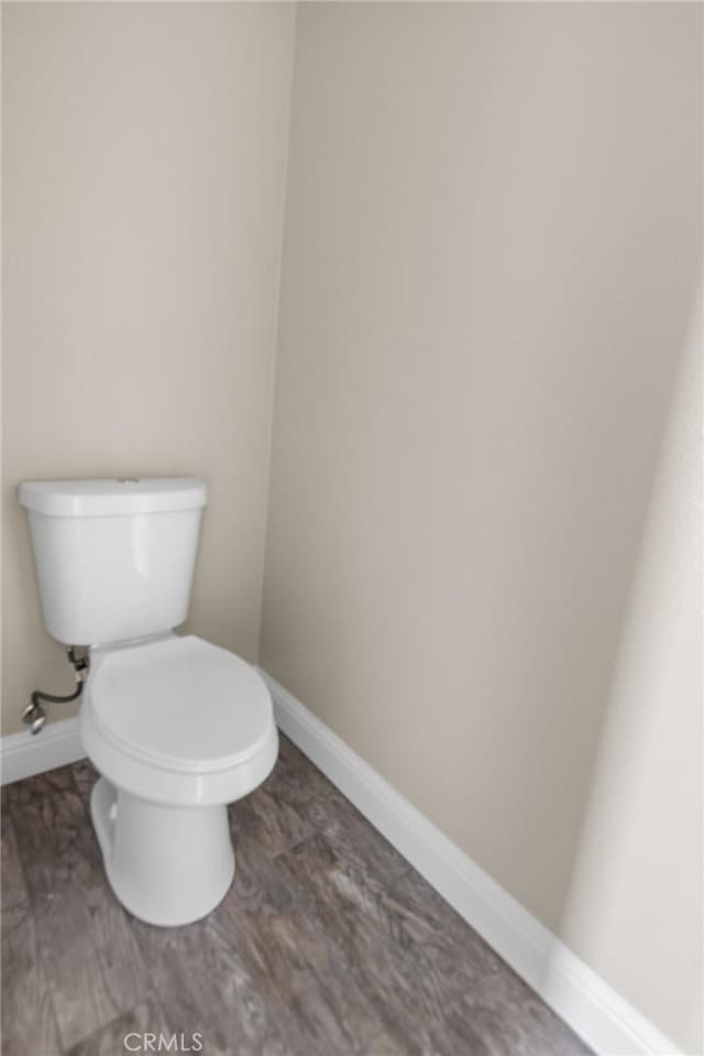 1021 Prince William Ct, Atwater, CA 95301 - bathroom with baseboards and toilet