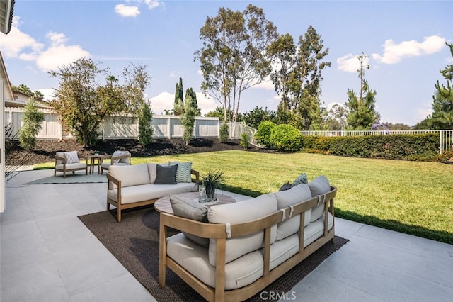 25302 Posada Ln, Mission Viejo, CA 92691 - fenced backyard with outdoor lounge area and a patio