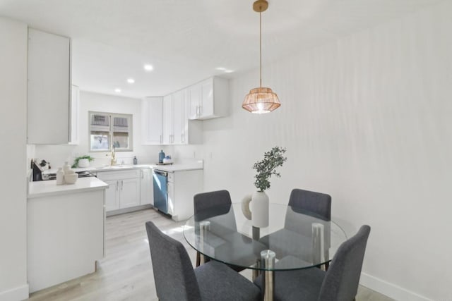 3535 Monroe Ave Unit 5, San Diego, CA 92116 - dining room with light wood-type flooring and recessed lighting