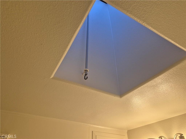 1501 Pelham Rd Unit 127J, Seal Beach, CA 90740 - detailed view of a textured ceiling