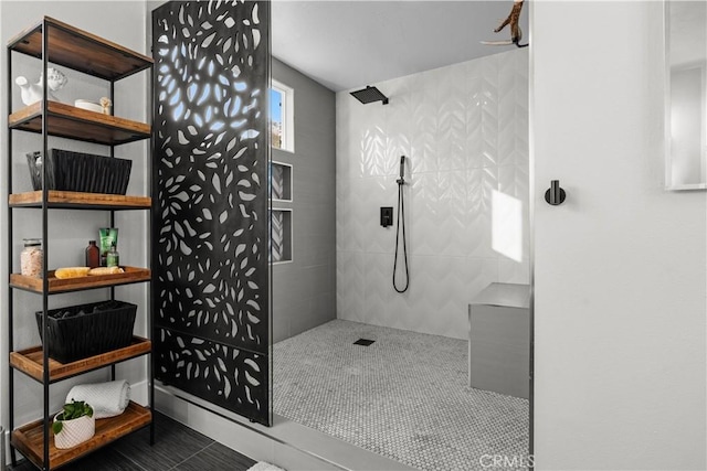 25891 Pinewood Ln, Laguna Hills, CA 92653 - full bathroom featuring tiled shower