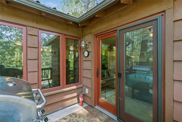 2576 Chilnualna Ln, Wawona, CA 95389 - doorway to property