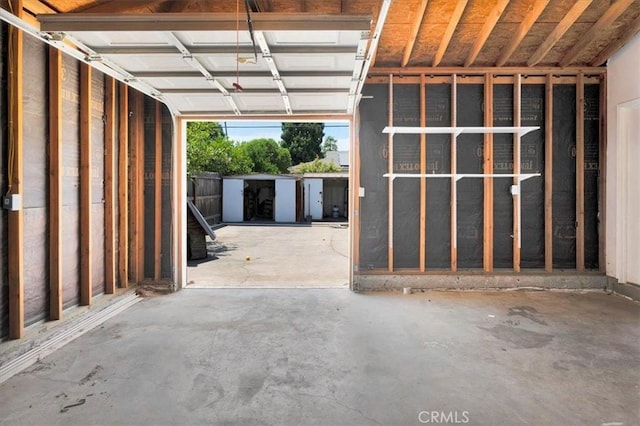 5495 N Callisch Ave, Fresno, CA 93710 - view of garage