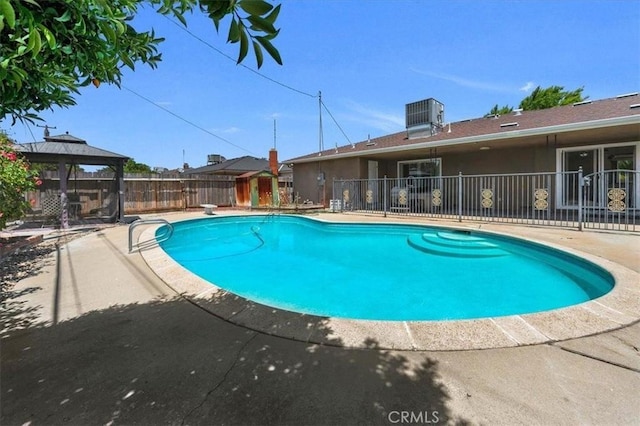 5495 N Callisch Ave, Fresno, CA 93710 - view of pool featuring a gazebo and a patio