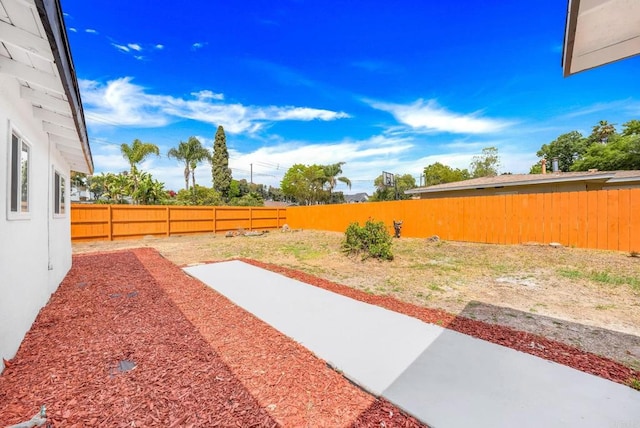 508 Village View Pl, Fallbrook, CA 92028 - fenced backyard with a patio area