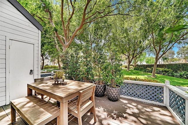 645 Springbrook, Irvine, CA 92614 - wooden deck with outdoor dining area