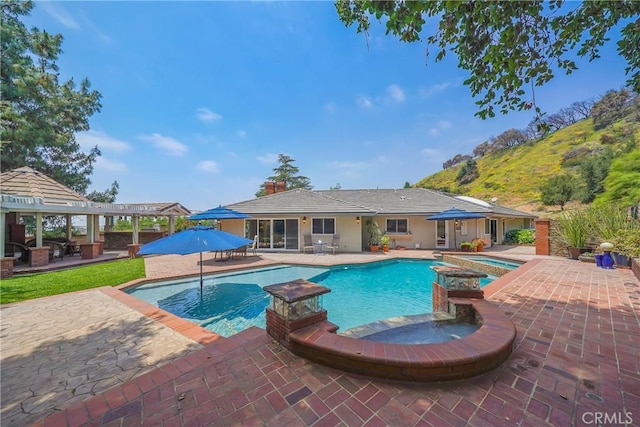 2082 Kaia Ln, Sierra Madre, CA 91024 - view of pool featuring a patio and a pool with connected hot tub