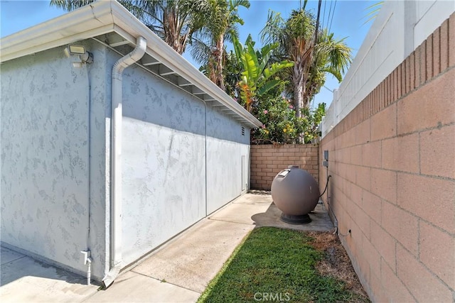 2275 Ximeno Ave, Long Beach, CA 90815 - view of home's exterior with stucco siding
