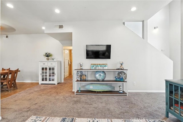 2275 Ximeno Ave, Long Beach, CA 90815 - carpeted living room featuring recessed lighting