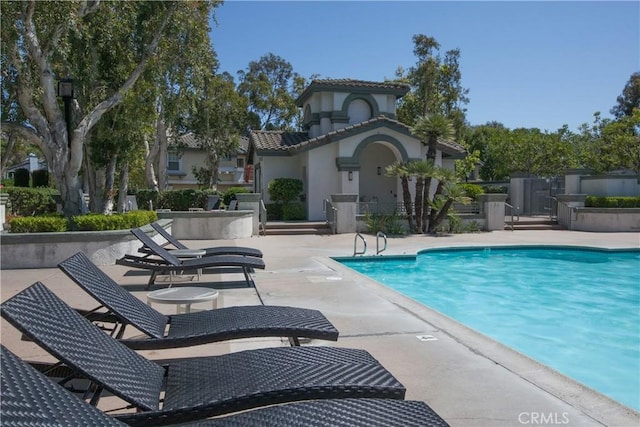 7 Luzern, Mission Viejo, CA 92692 - community pool featuring a patio