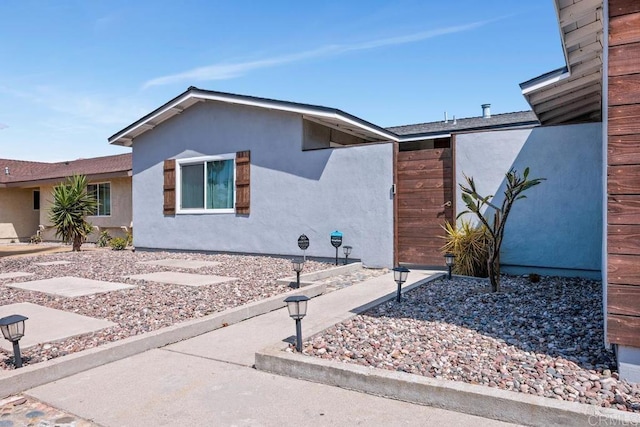 3985 Shenandoah Dr, Oceanside, CA 92056 - view of front of house featuring stucco siding