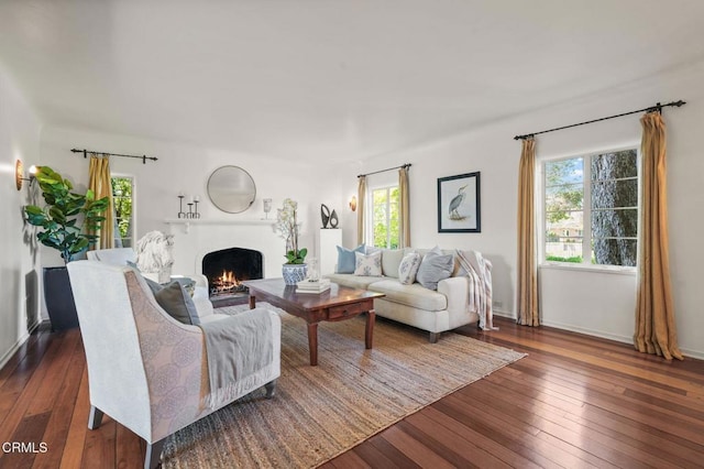 980 El Campo Dr, Pasadena, CA 91107 - living area featuring healthy amount of natural light and dark wood-style flooring
